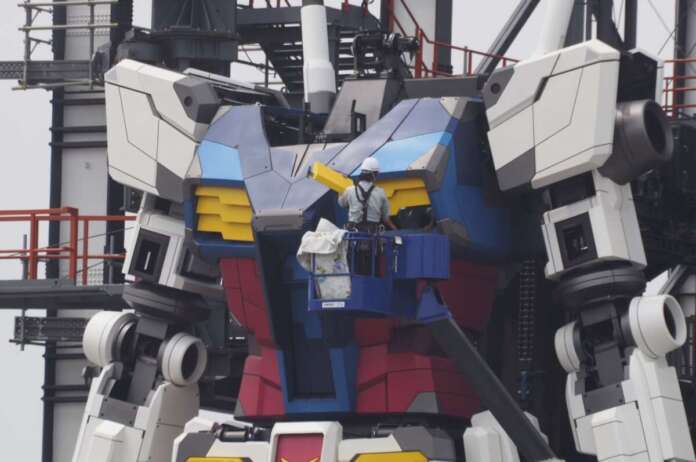 Gundam reale giappone gundamfactory yokohama cammina 7