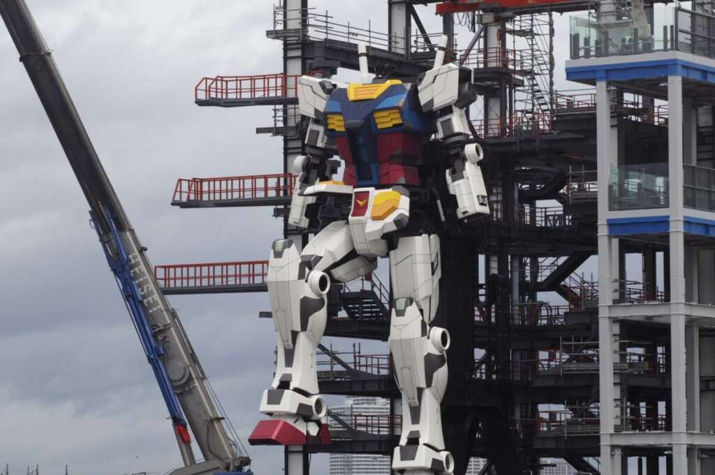 Gundam reale giappone gundamfactory yokohama cammina 10