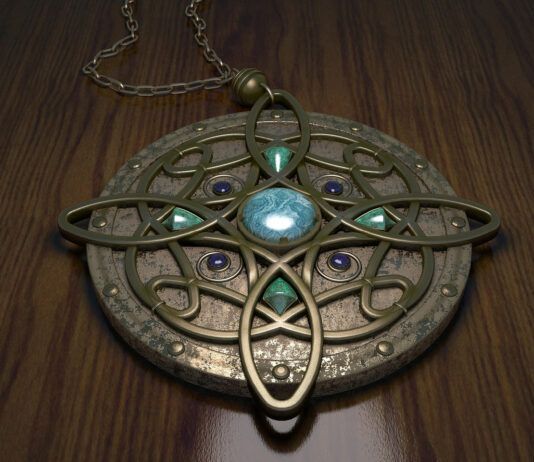 Skyrim_Amulet_of_Mara