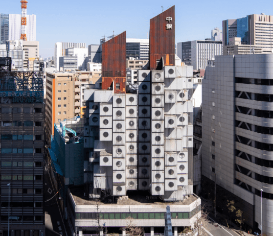 Il Nakagin Capsule Tower di Tokyo verrà demolito era un icona del giappone