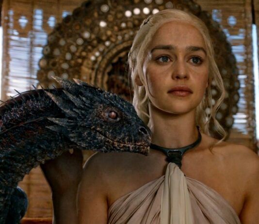 daenerys-targaryen-game-of-thrones-trono-di-spade-emilia-clarke