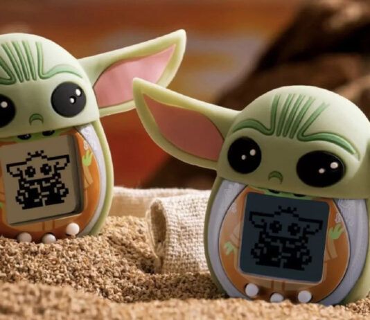 The Mandalorian: il Tamagotchi di Baby Yoda arriva il prossimo gennaio