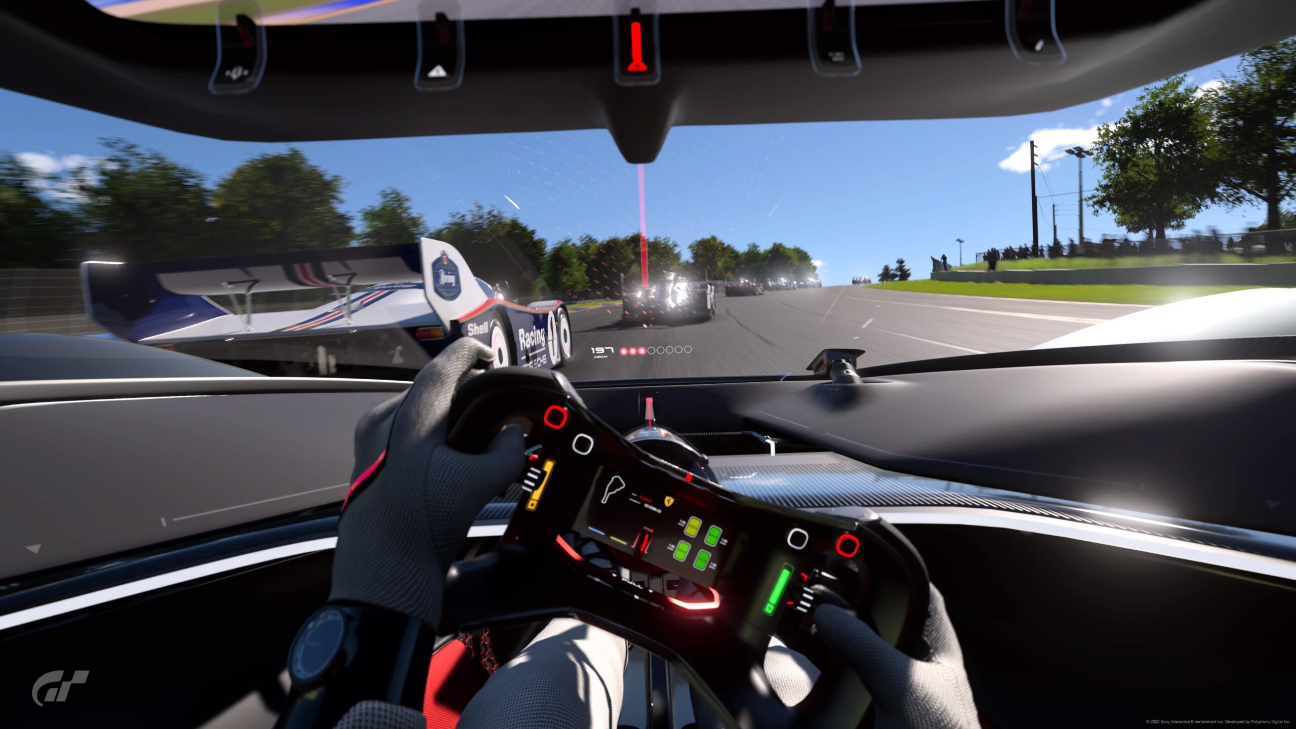 Gran Turismo 7 è nato per la VR. Non userà i controller di PlayStation VR2,  Basta un volante o il DualSense di PS5