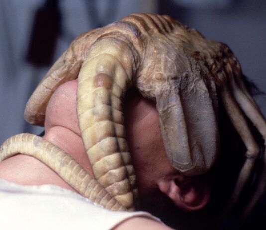 alein face hugger