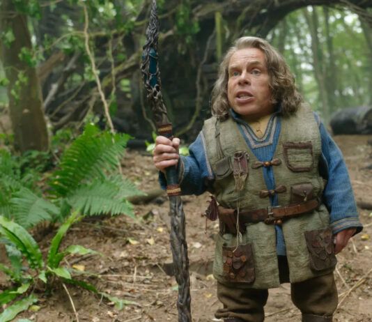 willow-disney-warwick-davis