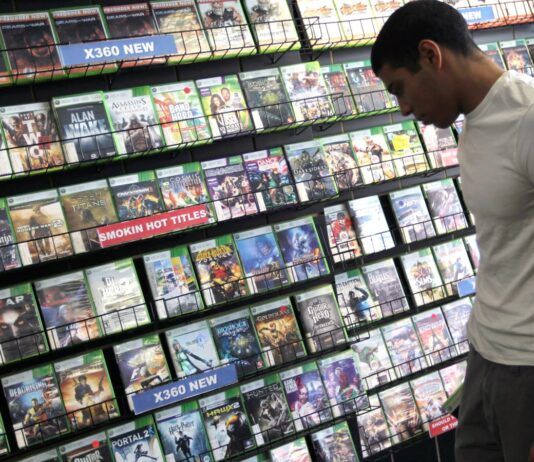 videogame copie fisiche mercato digitale