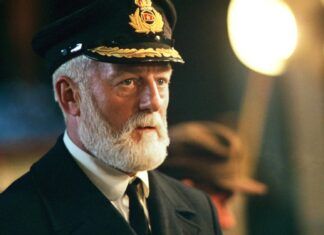 Bernard Hill morto Capitano Edward Smith Titanic