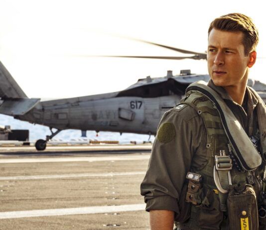 top gun maverick glenn powell hangman